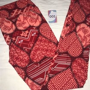 OS Valentine’s leggings